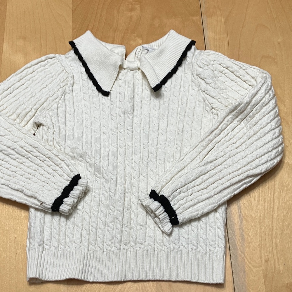 Janie and Jack winter white & navy cable knit sweater size 5 bow collar like new